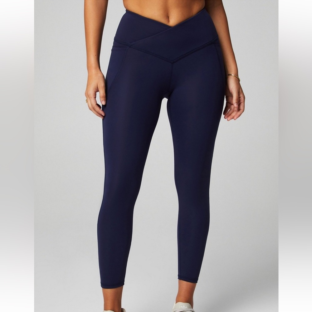 Fabletics crossover Leggings - Picture 2 of 8